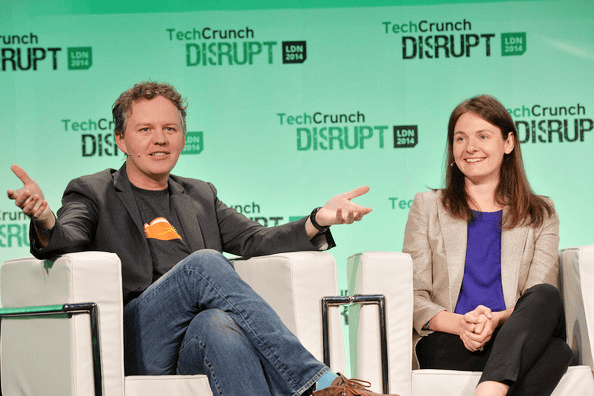 Foto da matéria da TechCrunch com os fundadores da Cloudflare.
